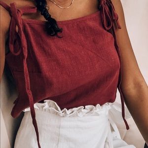 PacSun (Lottie Moss) linen crop top